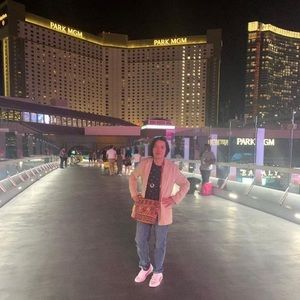 Meet your Posher, Evelyn